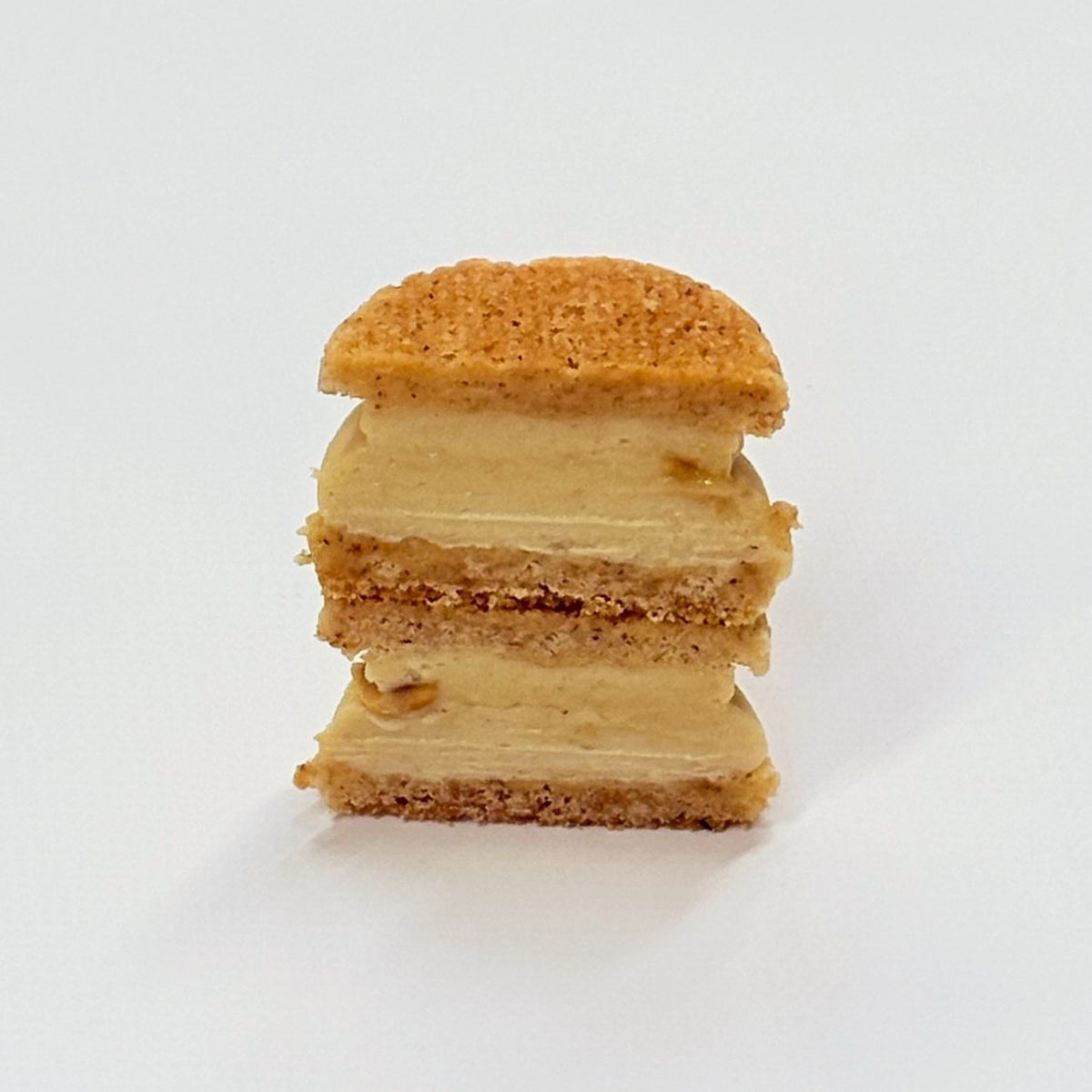 ヘーゼルナッツと焼き芋の生バターサンドの断面