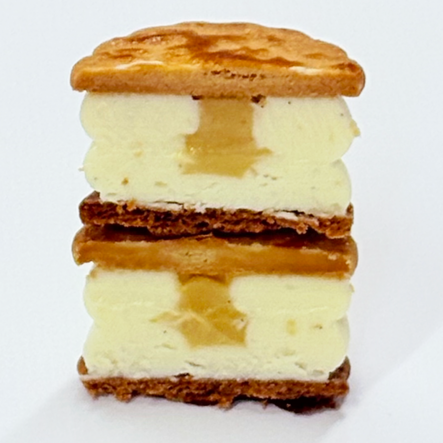 オリジナルのとろける生バターサンドの断面