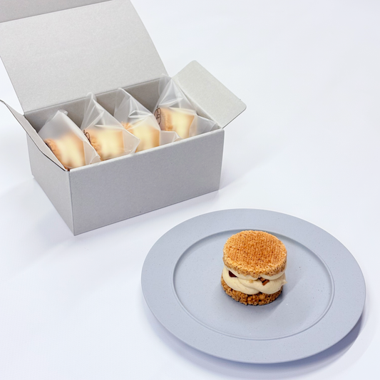 ヘーゼルナッツと焼き芋の生バターサンド4個入りの商品イメージ